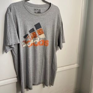 Adidas Tshirt